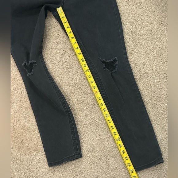 Seven7 Women’s Size 12 Black High Rise Tummyless Distressed Skinny Jeans - Picture 8 of 12